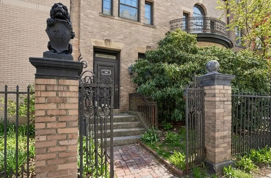 34 Elm Street, Worcester, MA 01609 - Image #3