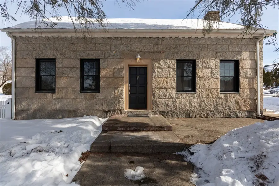 2294 Providence Rd, Northbridge, MA 01534 - #2