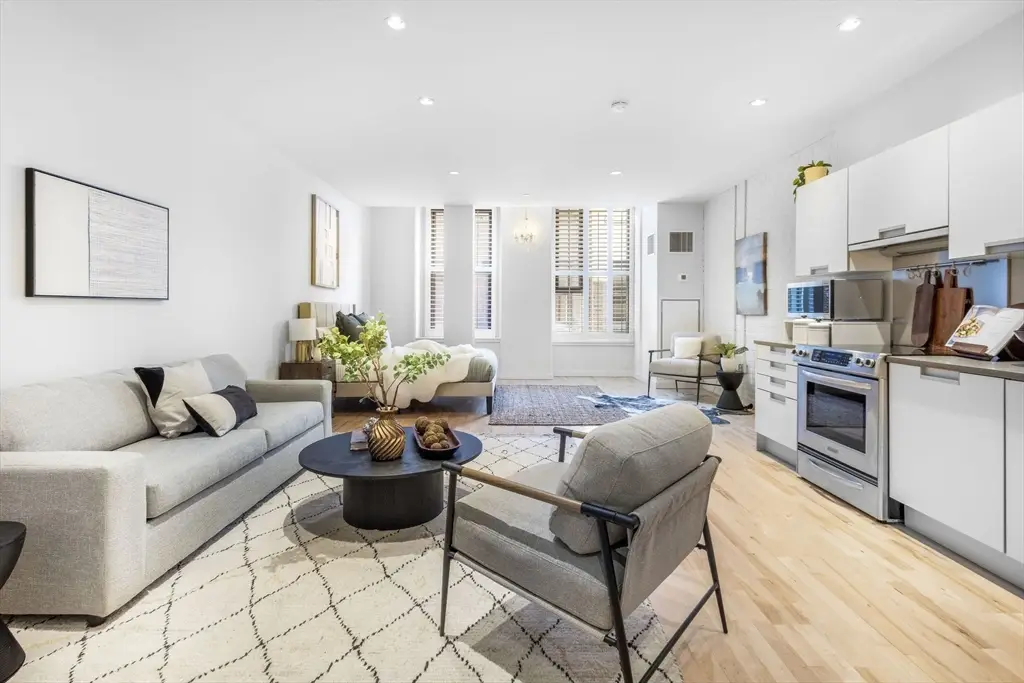 346 Congress Street #412, Boston, MA 02210 - Image #1