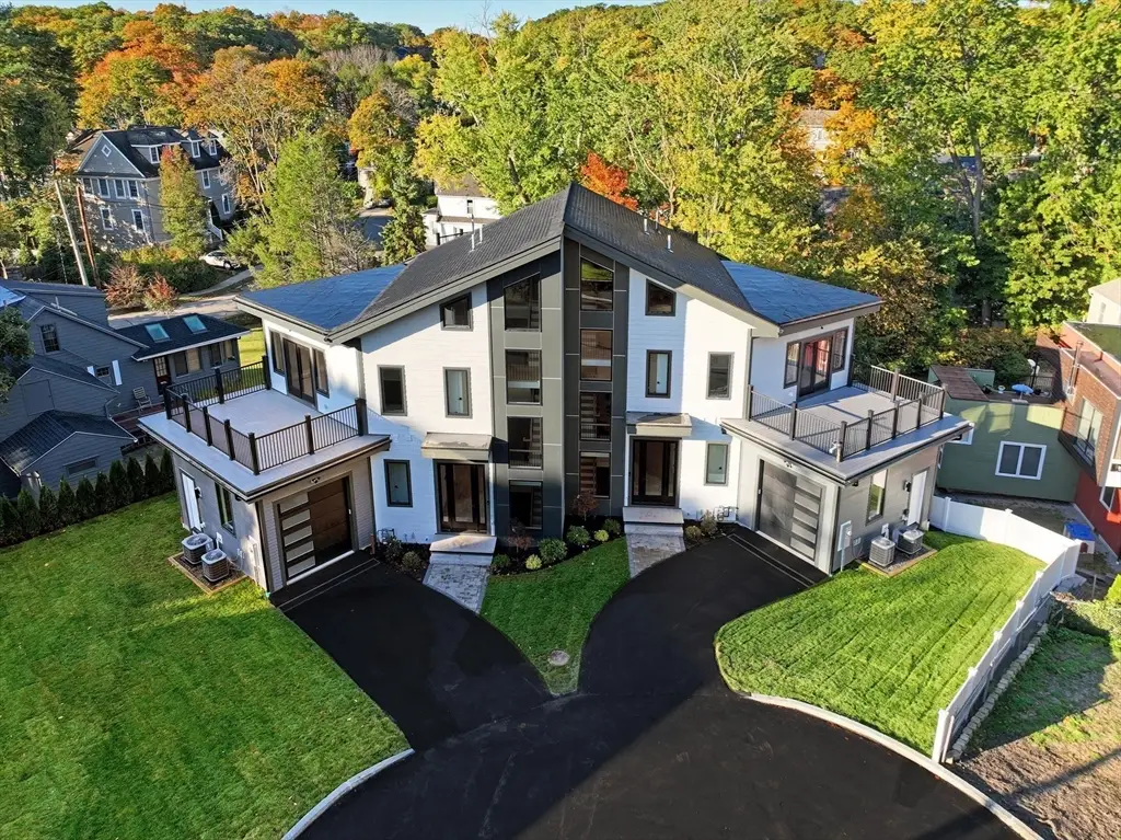 18 Josselyn Pl #18, Newton, MA 02461 - #1