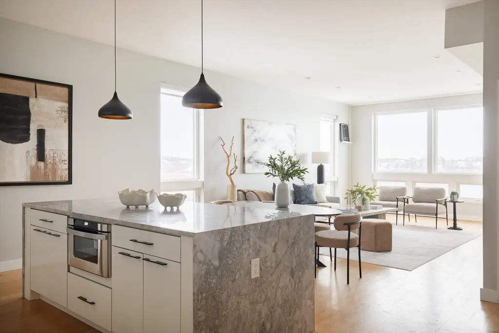 243 Condor St #4, Boston, MA 02128 - Image #1