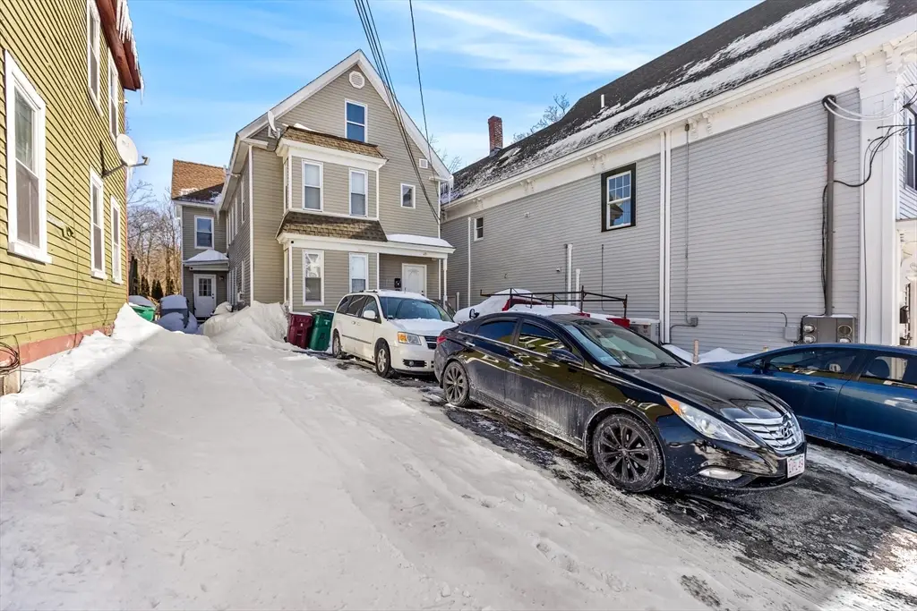 25 Read St, Lowell, MA 01850 - #1