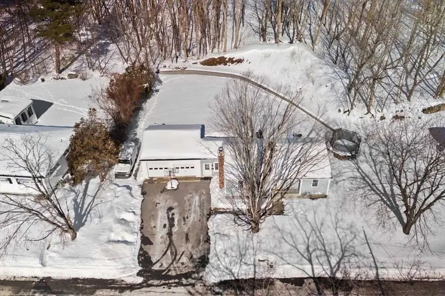 21 Regina Dr, Leominster, MA 01453 - #3