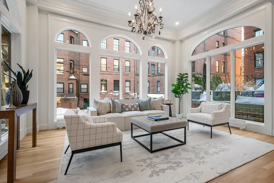 190 Marlborough #A, Boston, MA 02116 - Image #2