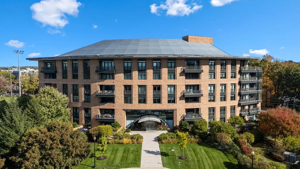 2400 Beacon St #409, Chestnut Hill, MA 02467 - Image #1