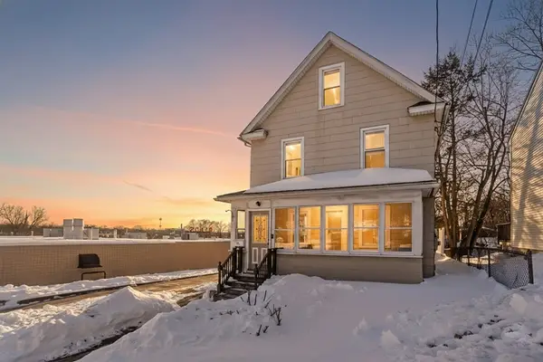 23 Jackson St, Chicopee, MA 01020