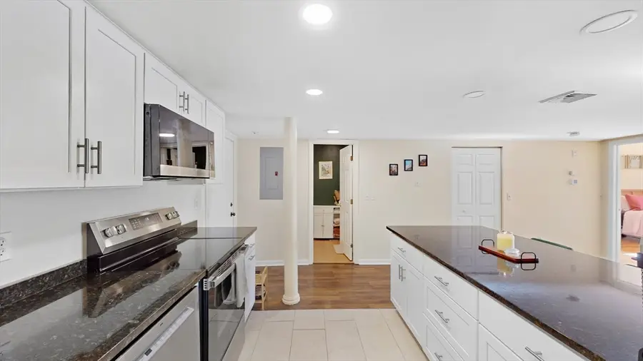 96 Old Colony Ave #212, East Taunton, MA 02718 - Image #2