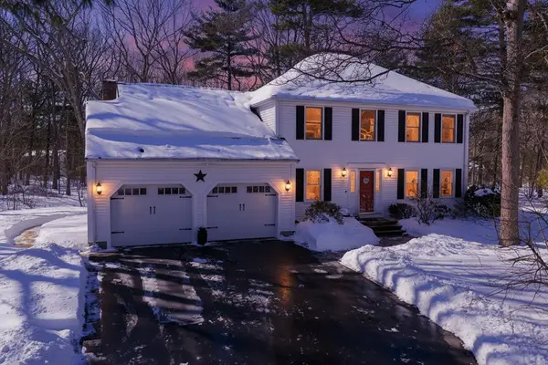 8 Liberty Road, Medway, MA 02053