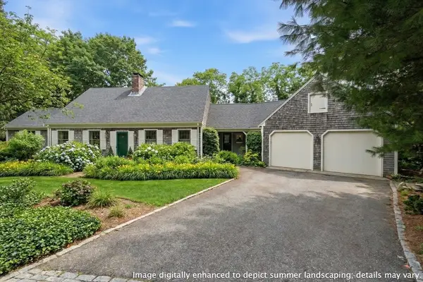 10 Grouse Street, Falmouth, MA 02540