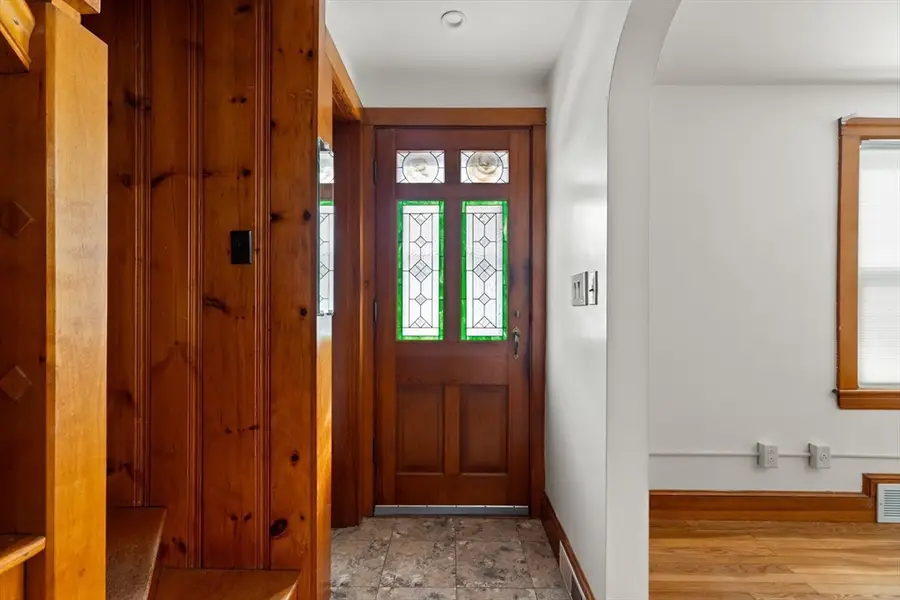 620 Farm Rd, Marlborough, MA 01752 - #3