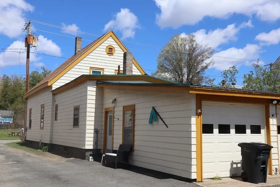 58 E Main St, Orange, MA 01364 - #3