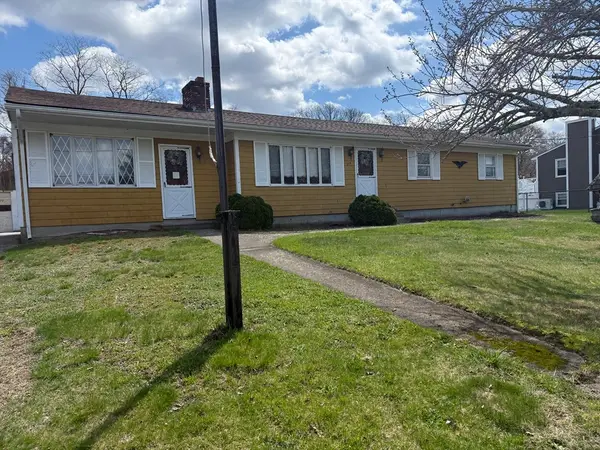 214 Sawdy Dr, Westport, MA 02790