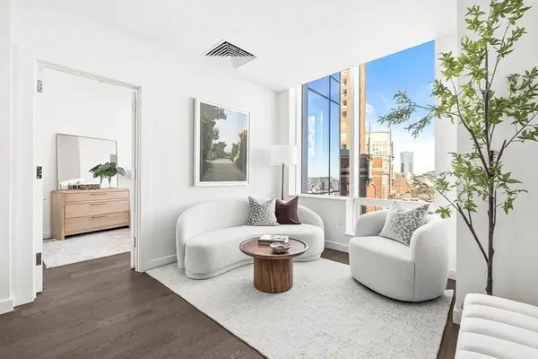 430 Stuart #1604, Boston, MA 02116