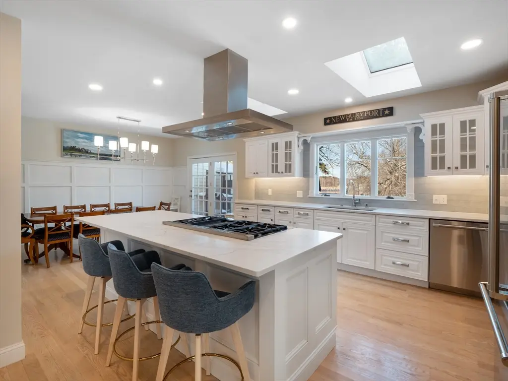 510 Merrimac St, Newburyport, MA 01950 - #1