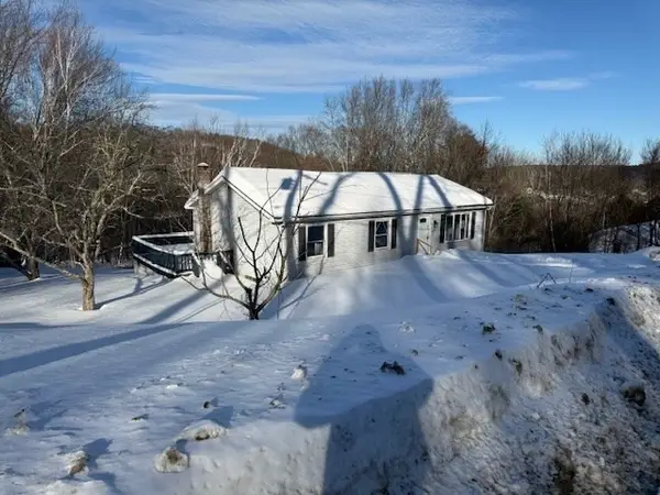 352 Reed St, Warren, MA 01083