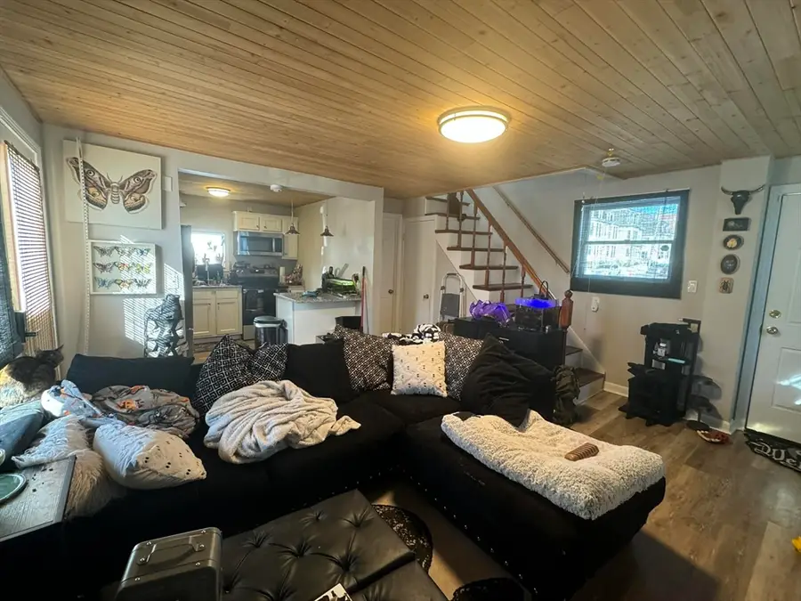 511 Bank St, Fall River, MA 02720 - #3