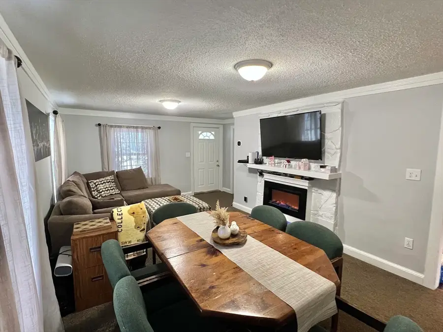 37 Chesterfield Ave, Springfield, MA 01118 - #3