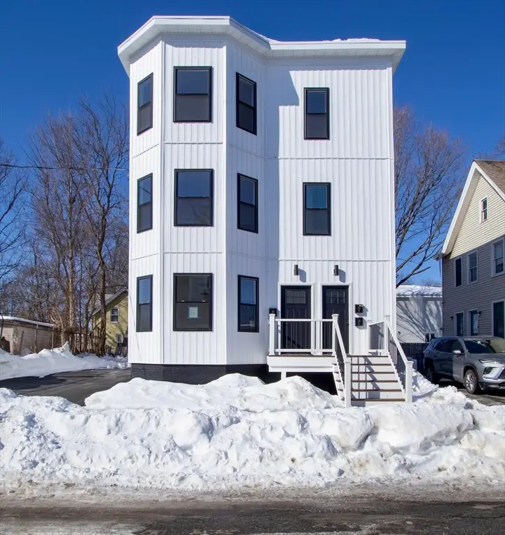 20 Cottage St, West Springfield, MA 01089 - #1