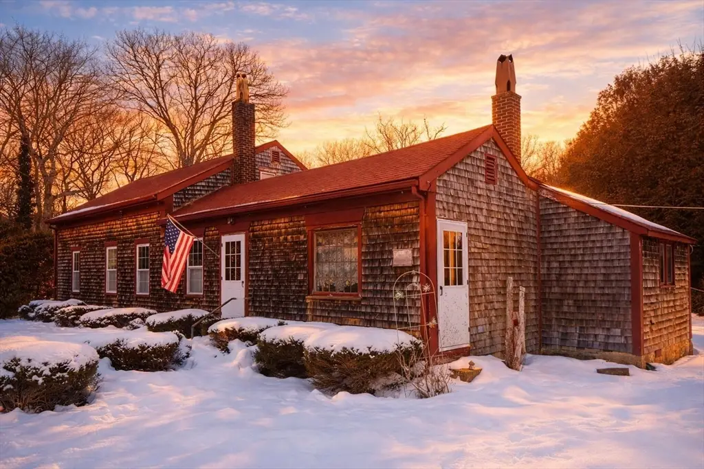 588 Gifford Rd, Westport, MA 02790 - #1