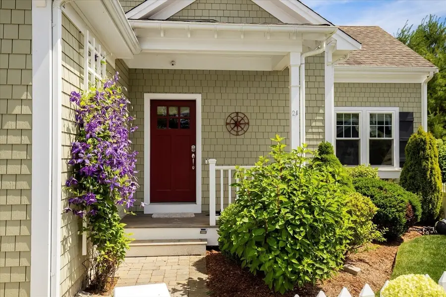 21 Saltwater Cir, Mashpee, MA 02649 - #2