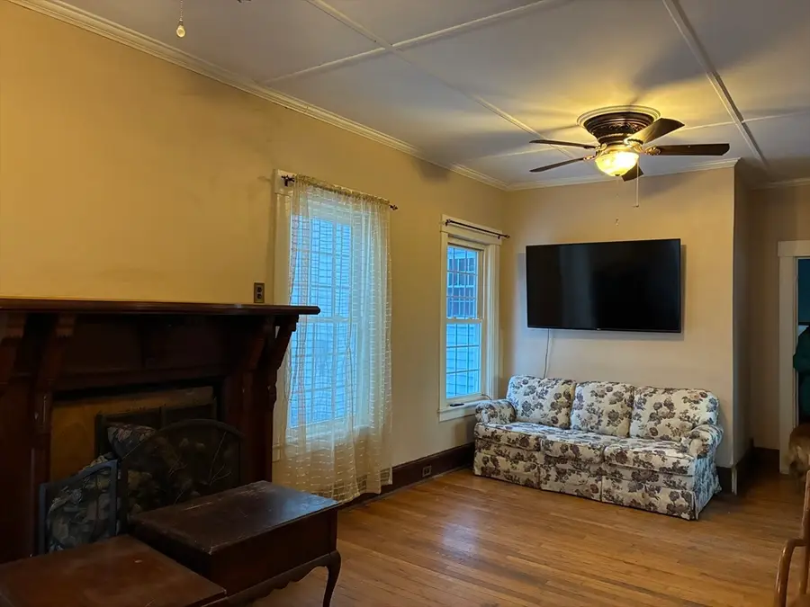 23 E Howe St, Orange, MA 01364 - #2