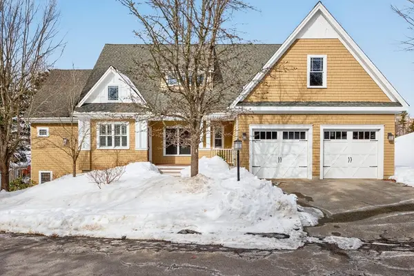 18 Aberdeen #18, Plymouth, MA 02360