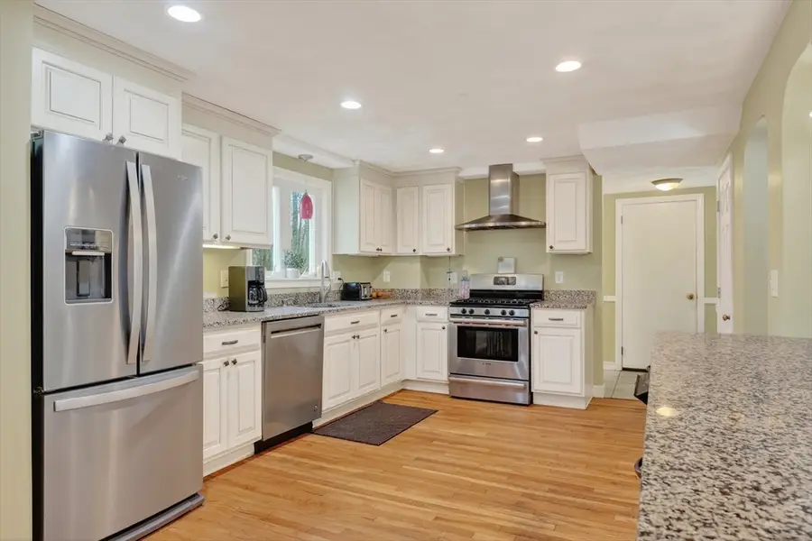 21 Fairbanks Rd, Chelmsford, MA 01824 - #2