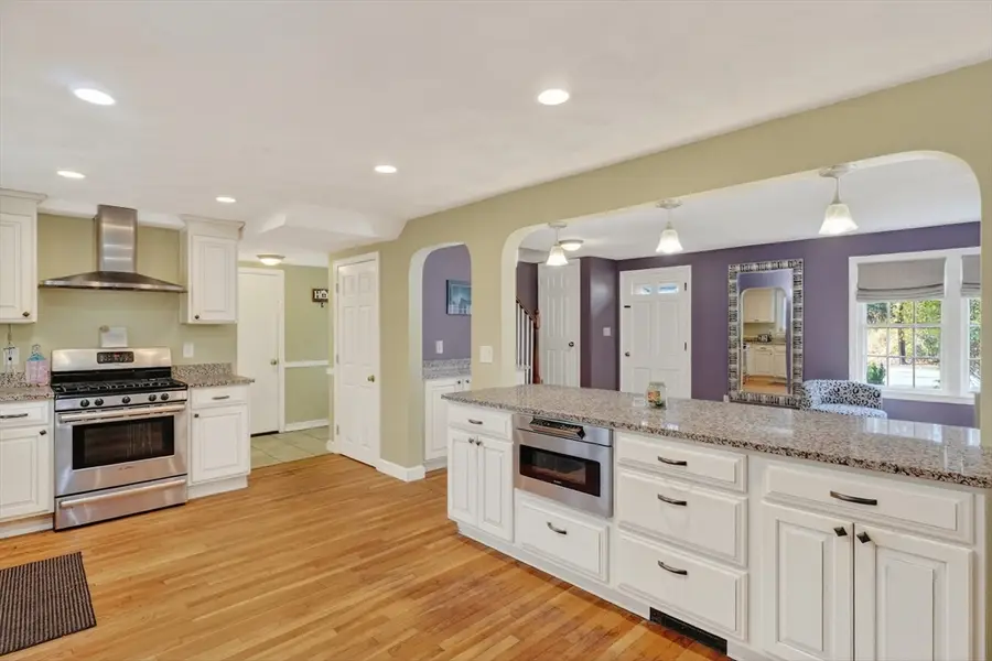 21 Fairbanks Rd, Chelmsford, MA 01824 - #3