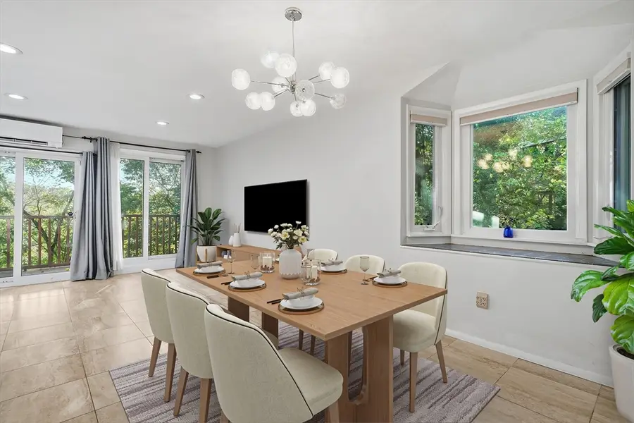184 Rawson Rd, Brookline, MA 02445 - #3