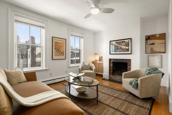 102 Charles St #C, Boston, MA 02114