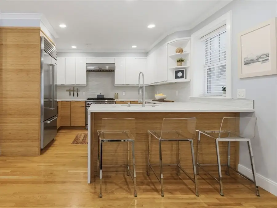 140 Sumner Rd #1, Brookline, MA 02445 - #3