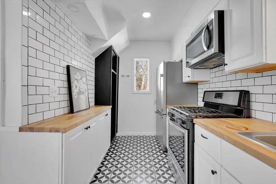 854-856 Sumner Ave, Springfield, MA 01108 - #2