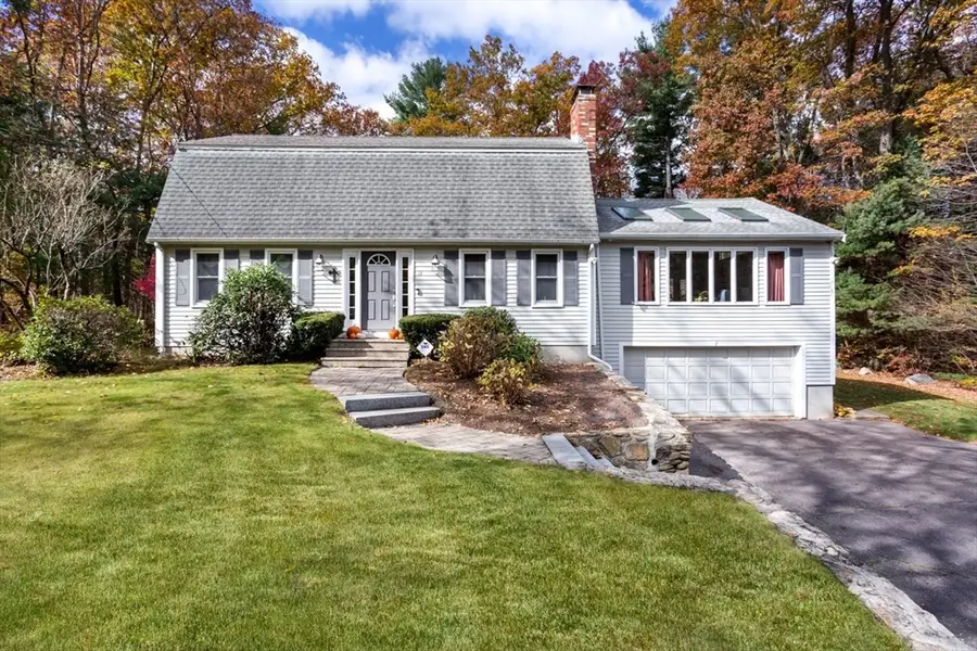 18 Mary Anne Drive, Franklin, MA 02038 - #3