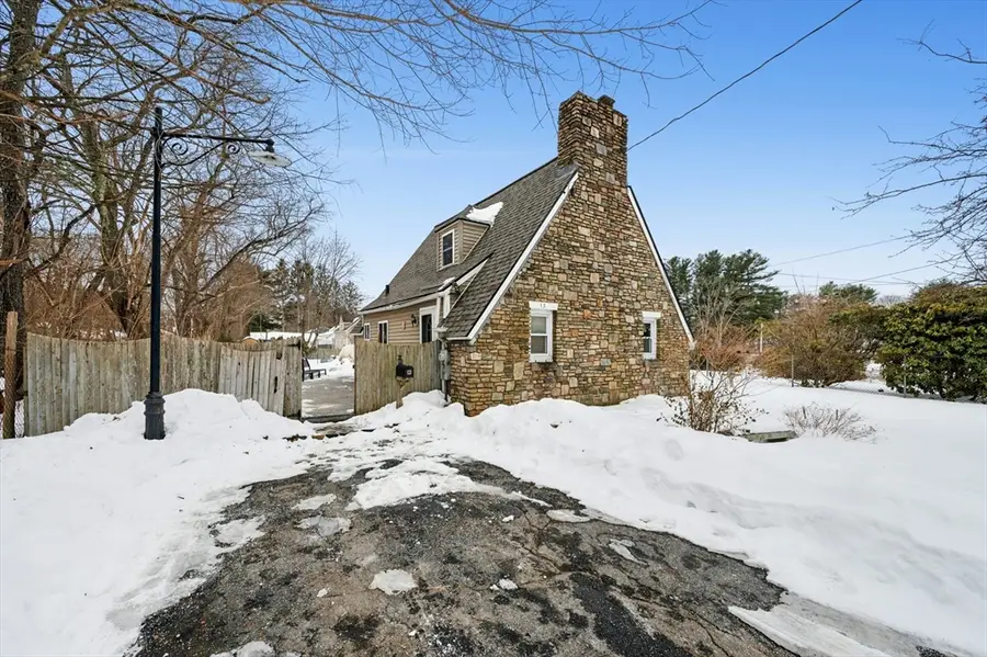 13 Harwood St, Oxford, MA 01540 - #3