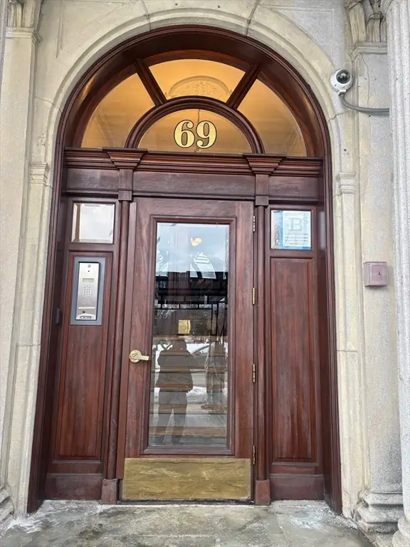 69 Park Dr #10, Boston, MA 02215 - #1