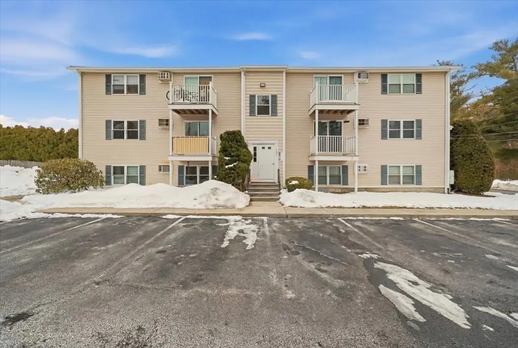 1471 Braley Rd #4, New Bedford, MA 02745 - #1