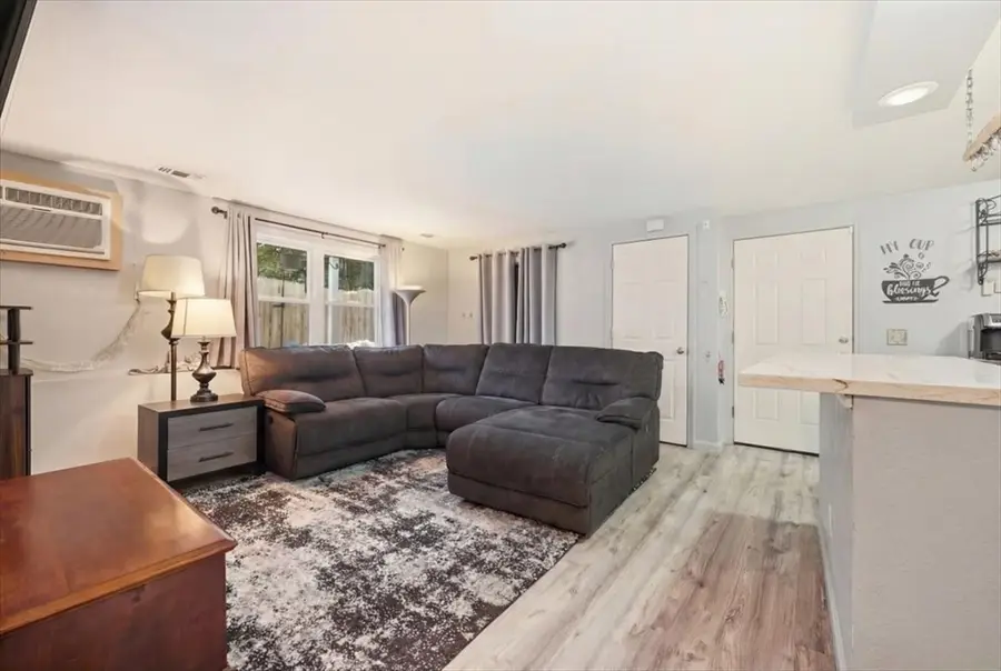 1471 Braley Rd #4, New Bedford, MA 02745 - #3