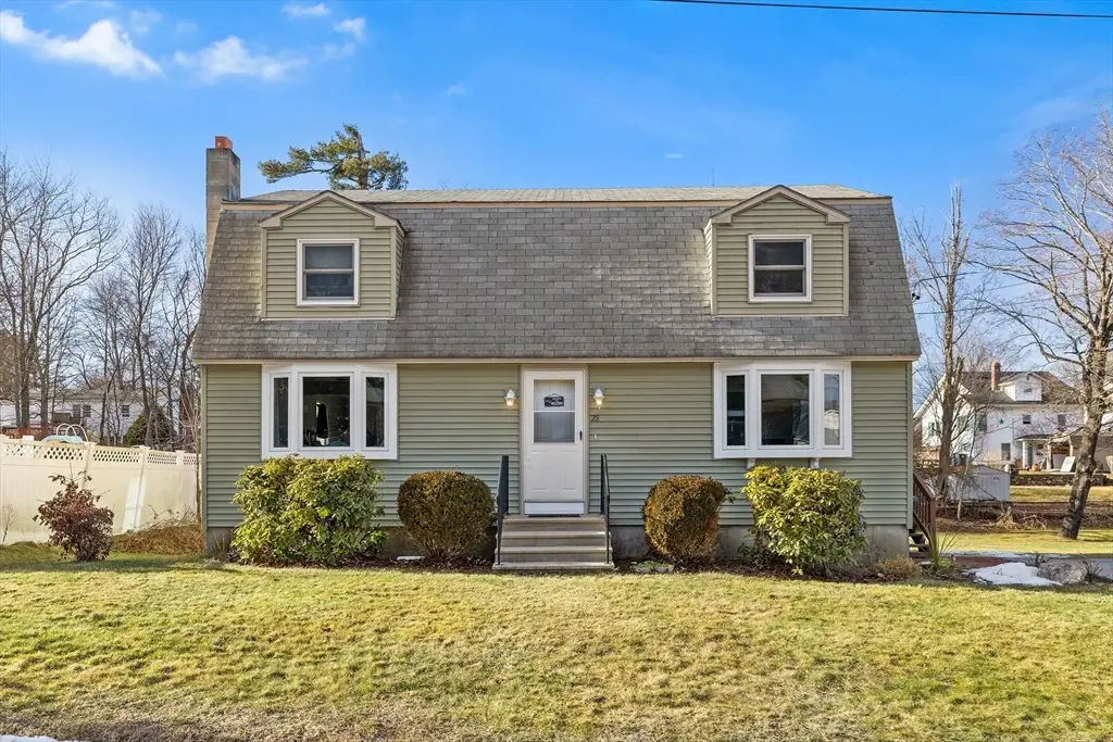 28 Armory Ln, Southbridge, MA 01550 - #1