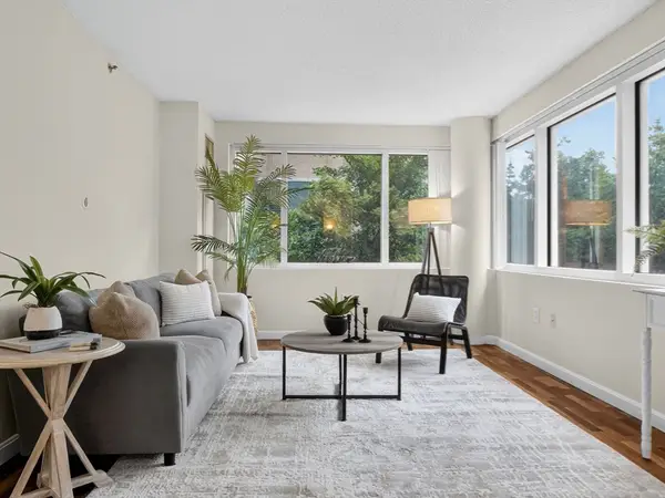 8-12 Museum Way #222, Cambridge, MA 02141