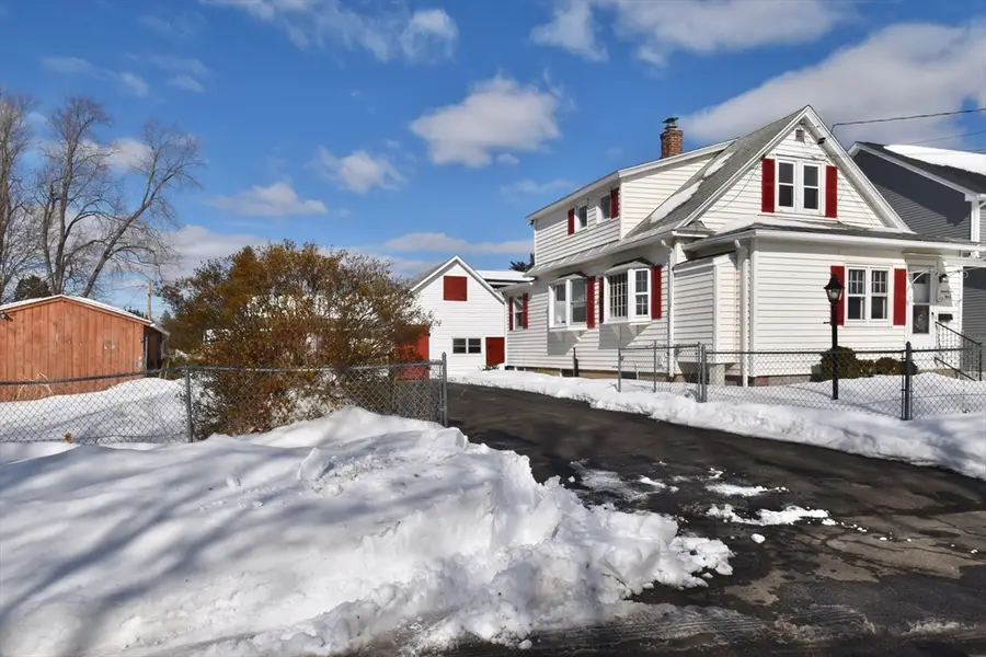 76 Joy St, Chicopee, MA 01013 - #3