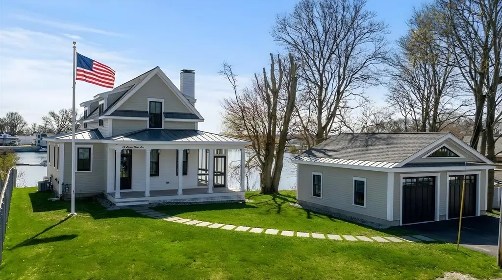 72 Ocean View Ave, Swansea, MA 02777 - #1