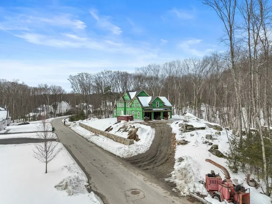 90 Windstone Dr, Northbridge, MA 01534 - #3