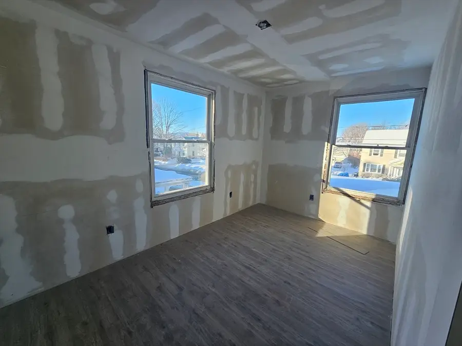 15 Buel St, Pittsfield, MA 01201 - #2