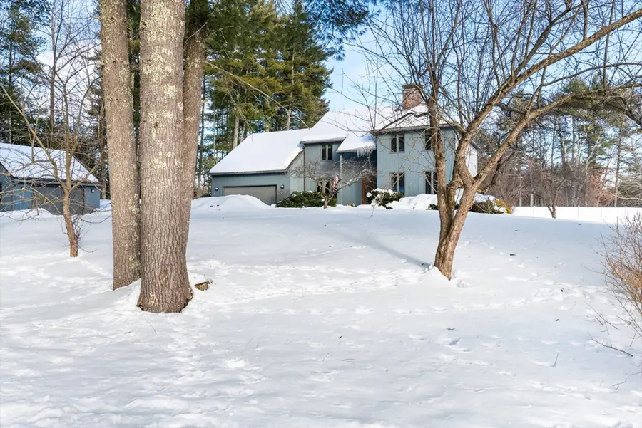 15 Martingale Road, Amherst, NH 03031 - #3