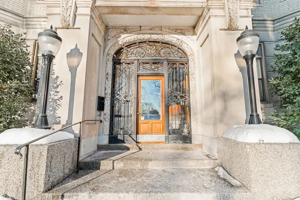 52 Charlesgate E #170, Boston, MA 02215