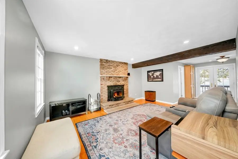 37 Sullivan St, North Andover, MA 01845 - #2