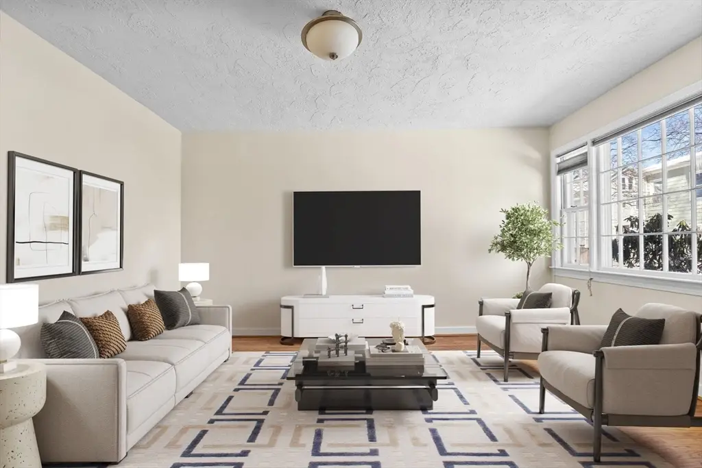 9 Henry St #9, Belmont, MA 02478 - #1