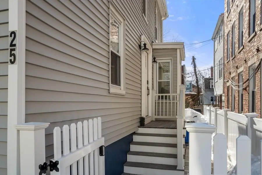 25 Monmouth St, Boston, MA 02128 - #2