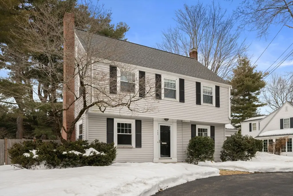 569 Chestnut St, Needham, MA 02492 - #1