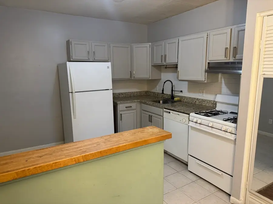 367 Hildreth Street #14, Lowell, MA 01850 - #2